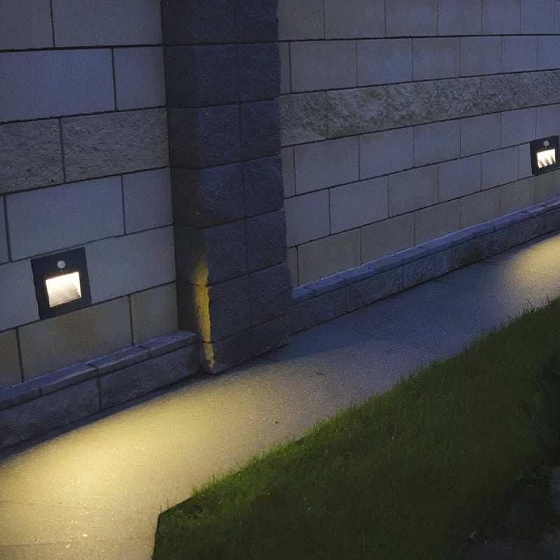 Todi | Outdoor Step Light