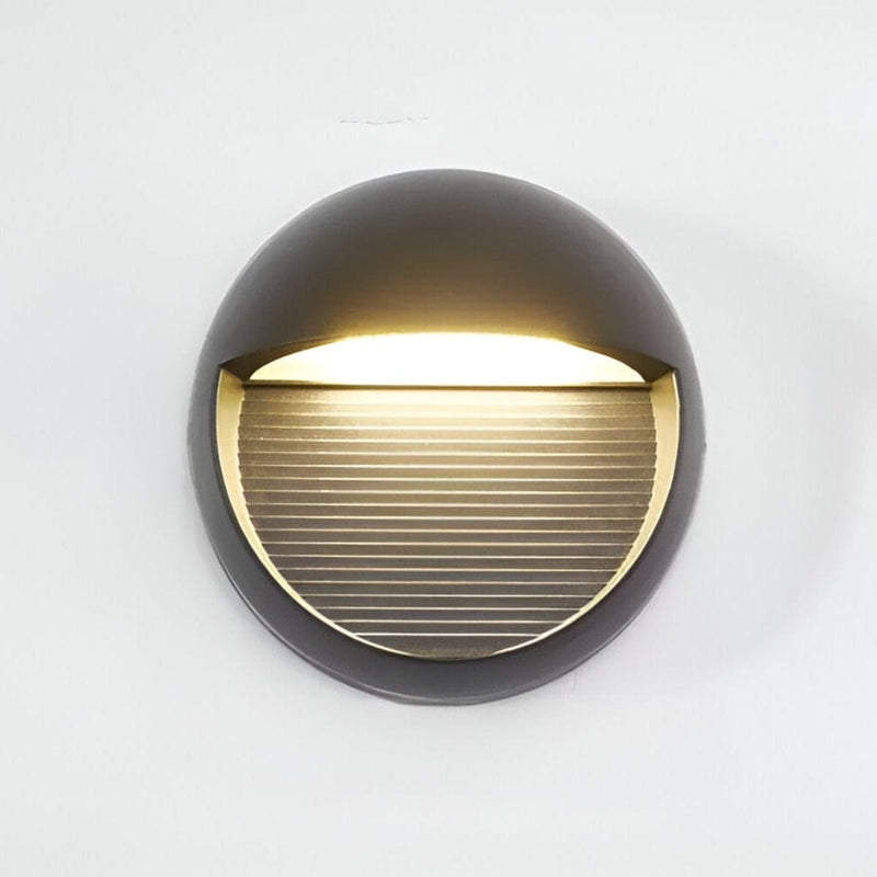 Ross | Outdoor Step Light