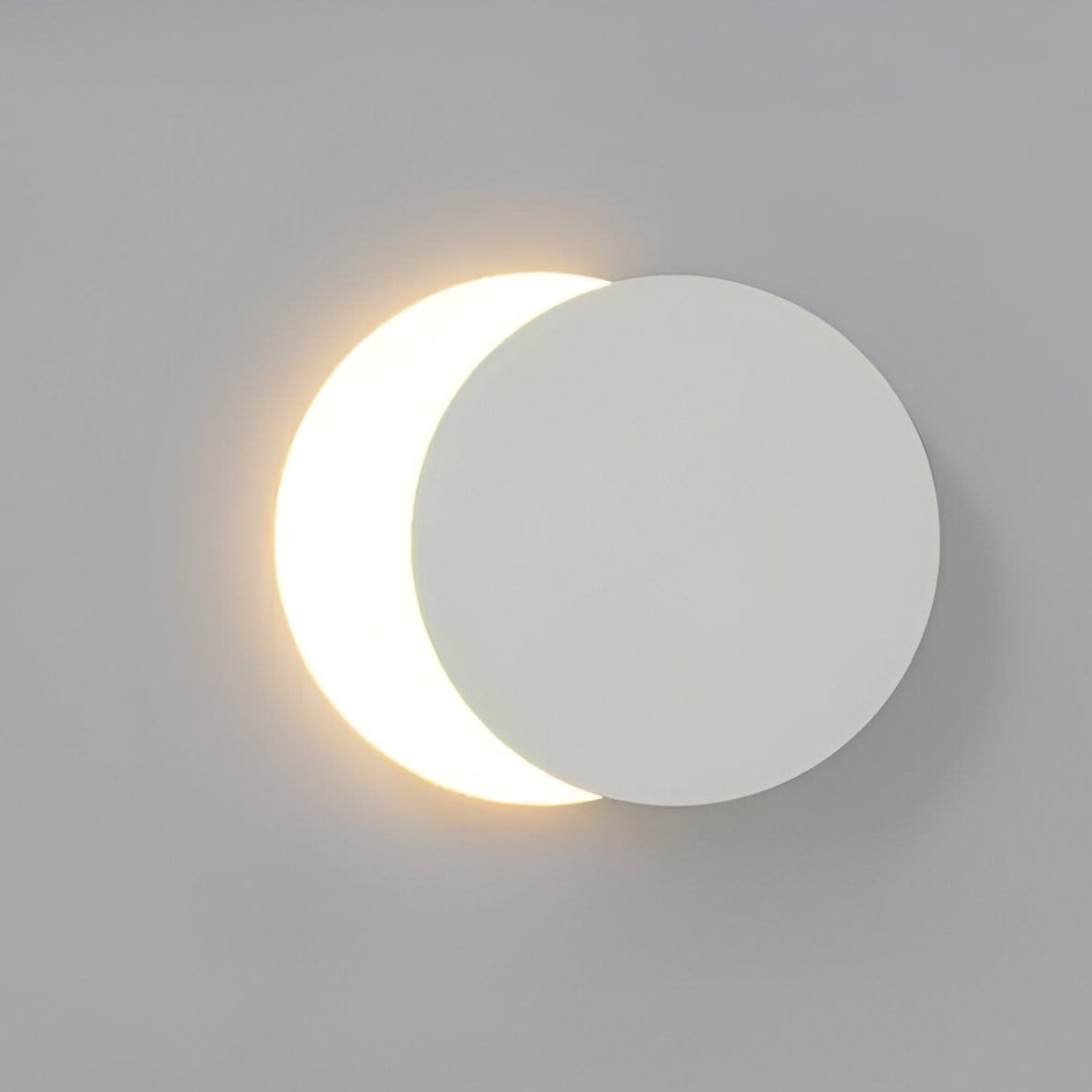 Nicholson | Wall Light - Detail View #2 | HomeCartel