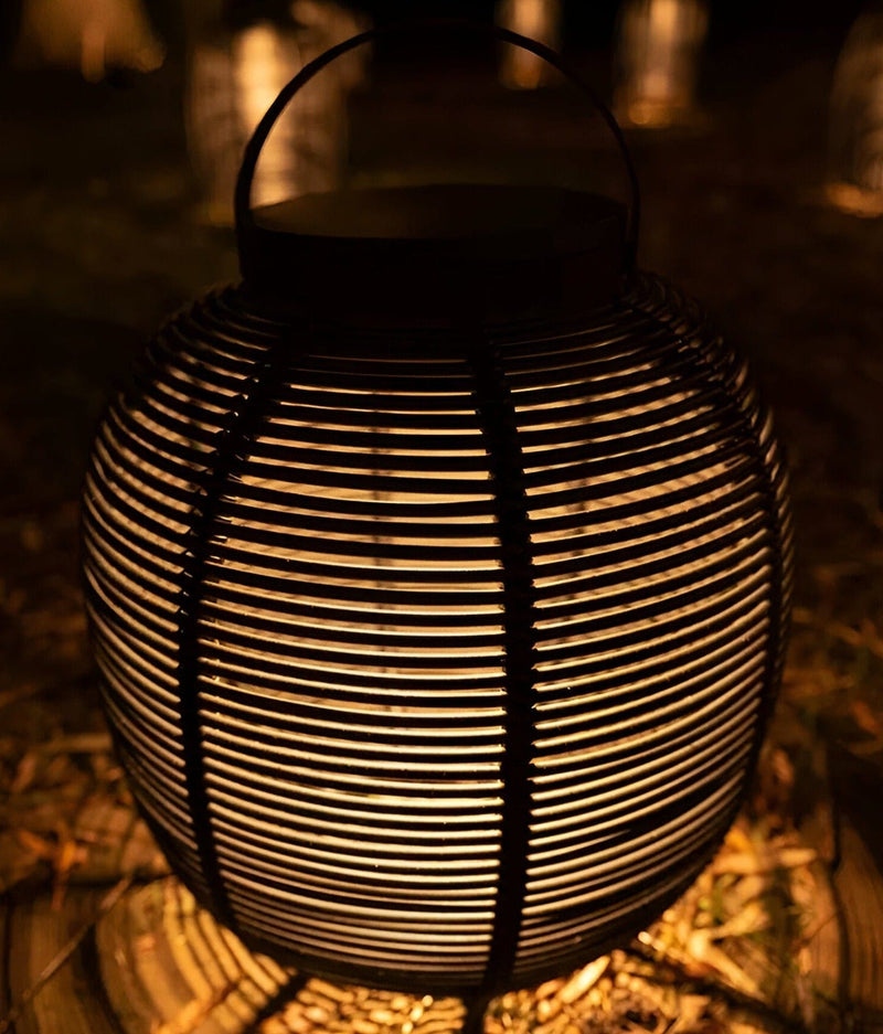 Mako | Outdoor Patio Light