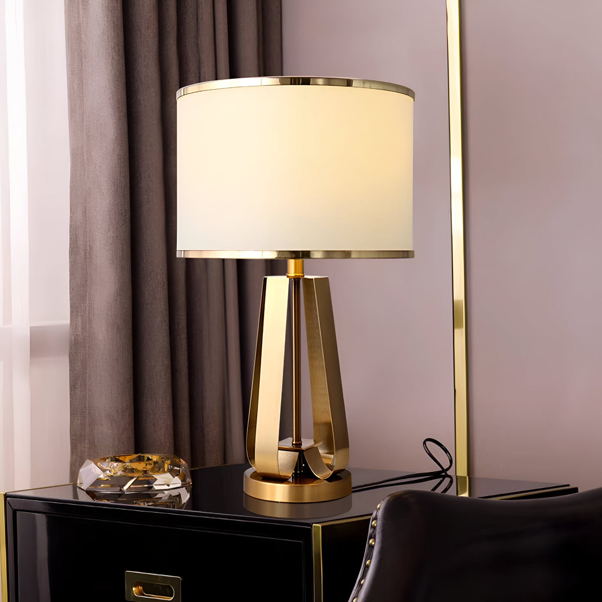 Vernaza | Table Lamp - Home Cartel ®