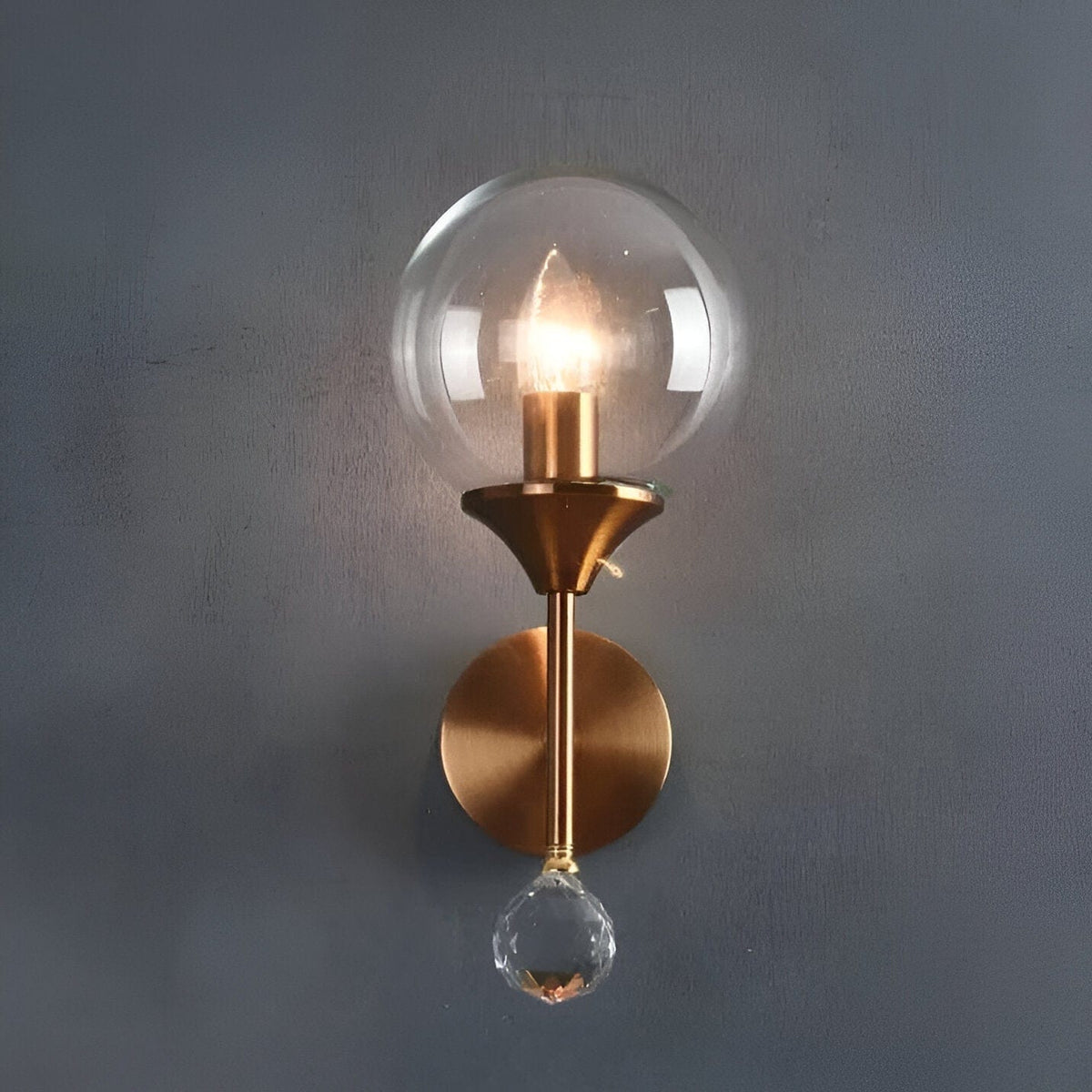 Zachary Une | Wall Light - Detail View #3 | HomeCartel