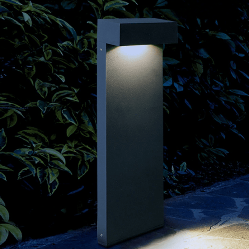 Blythe | Outdoor Pathway Light