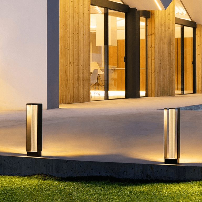 Jolie | Outdoor Pathway Light