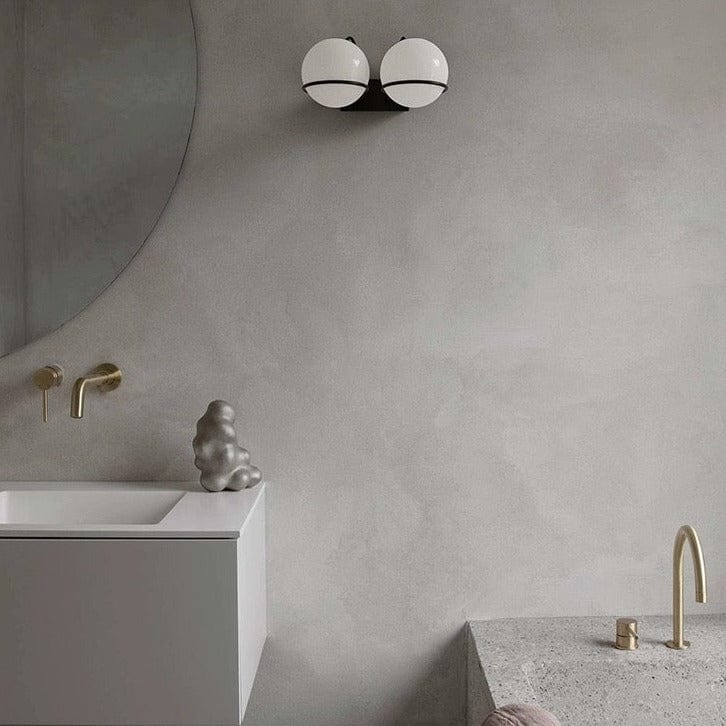 Uri | Modern Wall Light