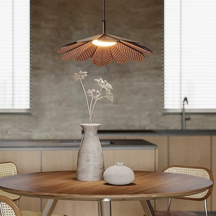 Runttera | Pendant Light - Detail View #2 | HomeCartel