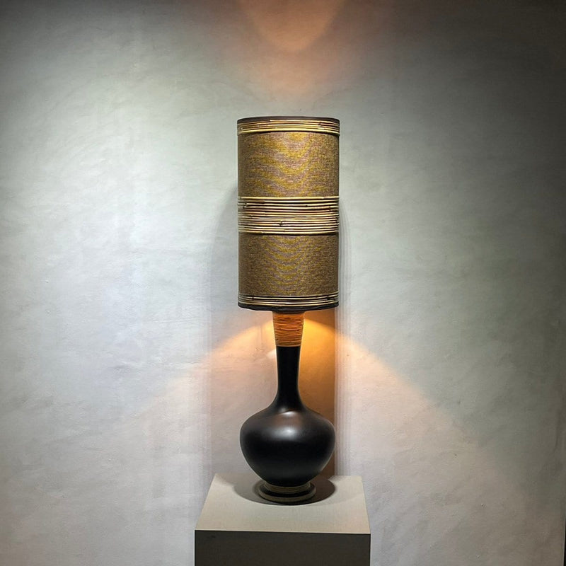 Tambuli Dekada Cinquenta | Table Lamp