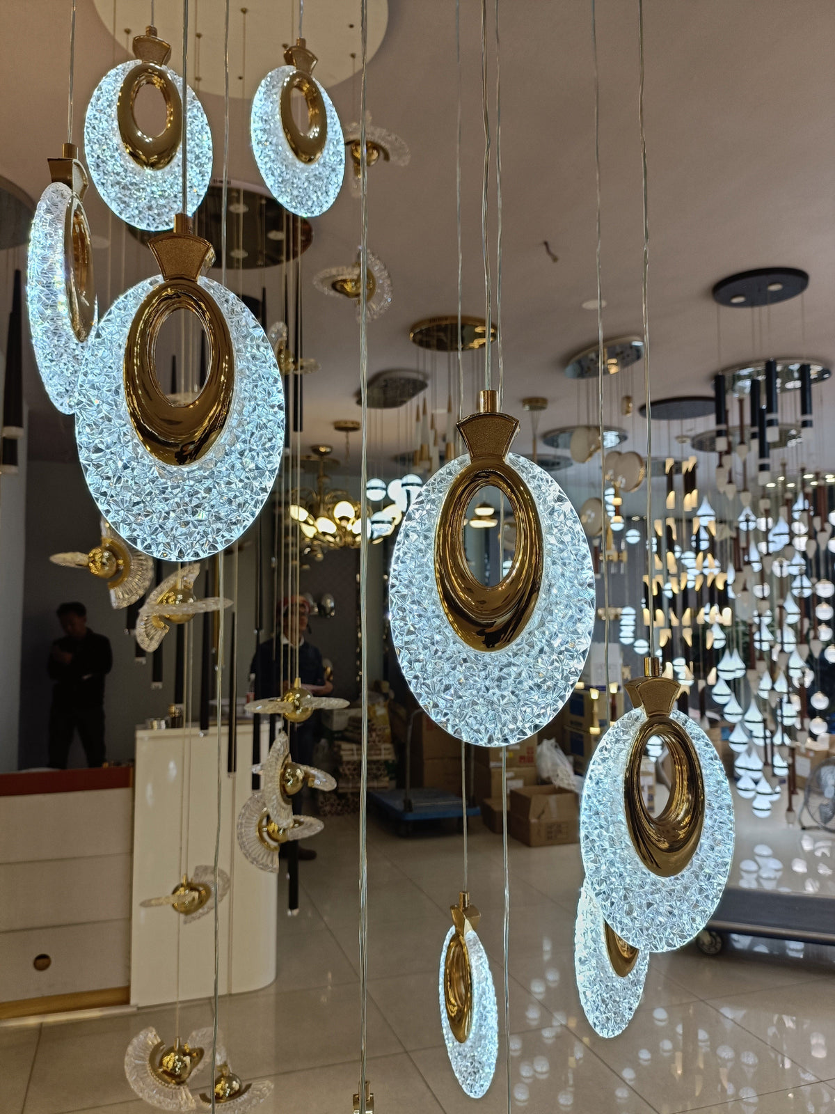 Elli | Modern Cluster Chandelier - Home Cartel ®