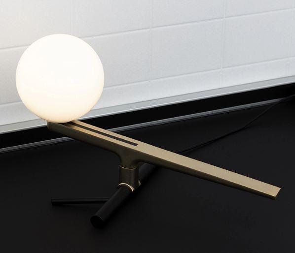 Nilsine | Modern Table Lamp