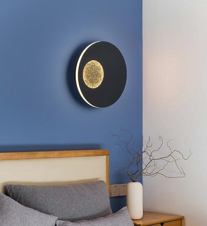 Kine | Modern Wall Light