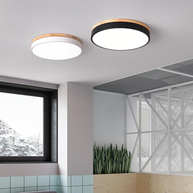 Utby | 2 Color Ceiling Mounted Light