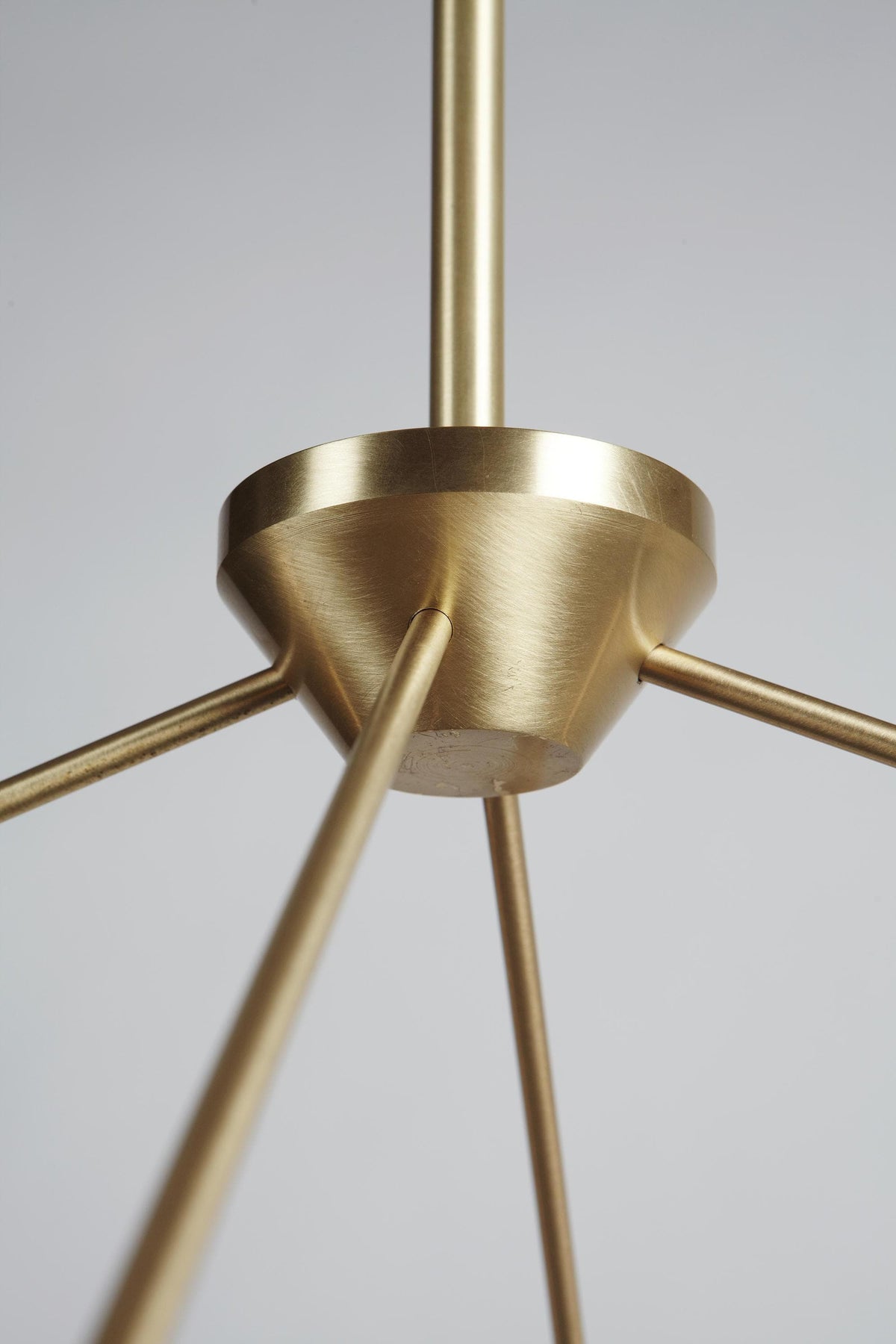 Lynx Une | Modern LED Chandelier - Home Cartel ®